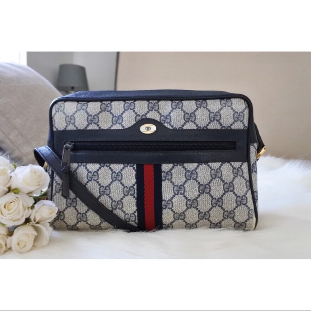Vintage navy Gucci crossbody
